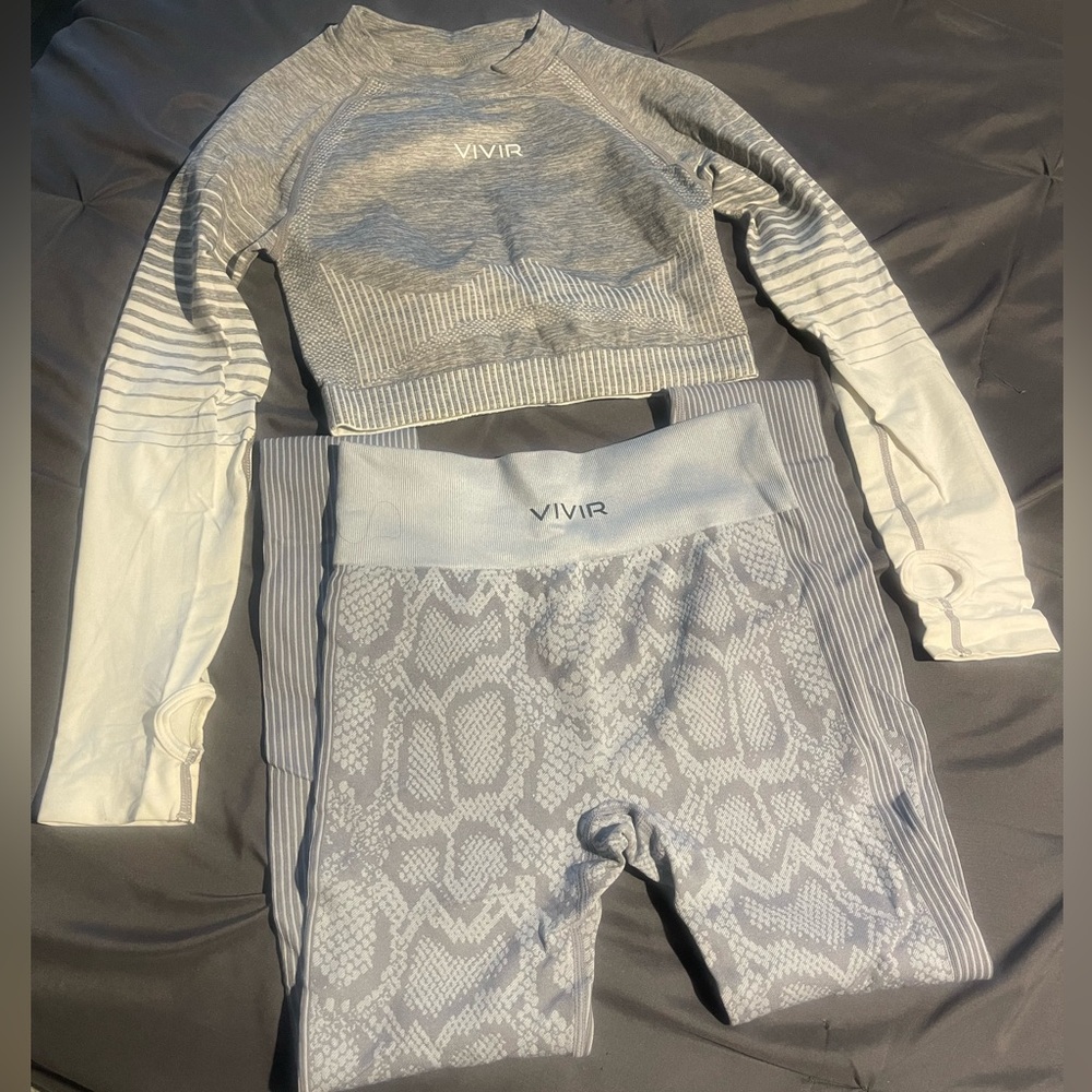 Women’s Gym Set